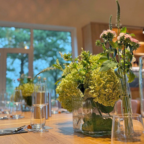 Gedeckter Tisch in der Trüffelscheune